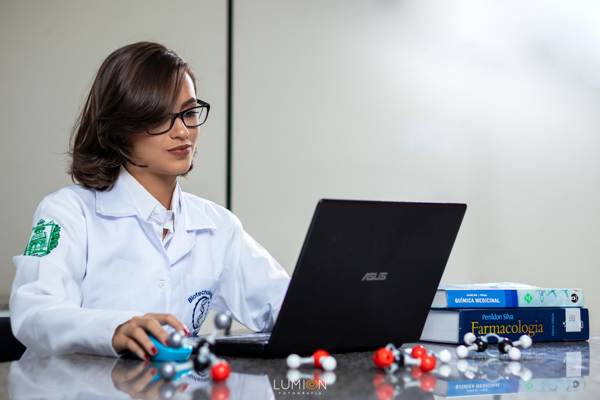 Formaturas - Turma de Biotecnologi UFOPA - Ensaio em Laboratório | Formatura - Laboratório de Biotecnologia UFOPA - Santarém, Pará